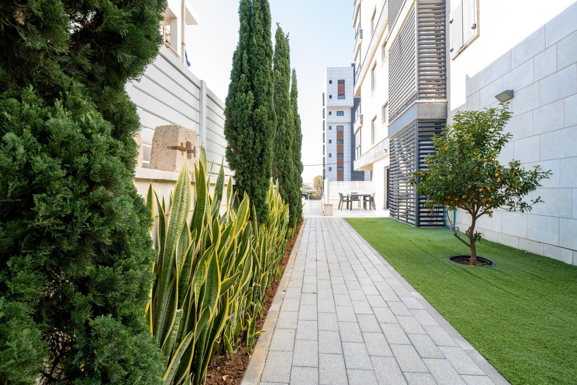 Balfour Sea View City Center Nahariya Exterior foto
