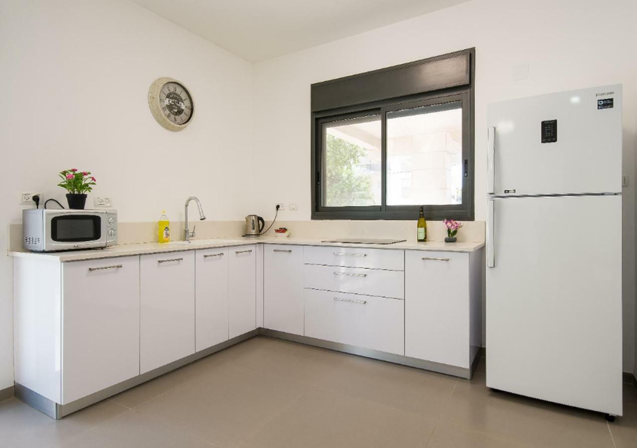 Balfour Sea View City Center Nahariya Exterior foto